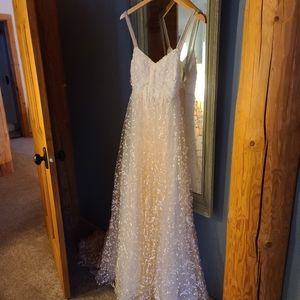 Grace Loves Lace Menha Gown new